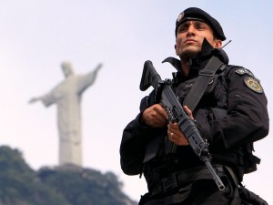 Рио задръстен с охрана