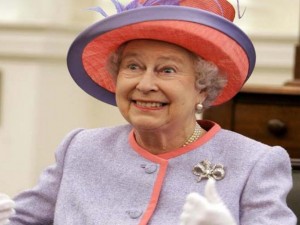 Кралица Елизабет Втора влезе в супермаркет