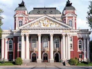 Народният театър отбелязва 110 години от откриването на сградата си

 