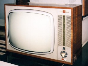 Цветен телевизор се купуваше по списък