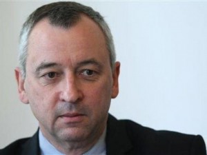 „Другарю” Пирински, който е тръгнал срещу партията, все е загубил
 