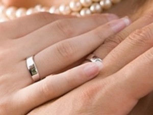 Ритуали със сватбена халка за дълъг брак