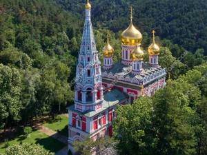 2 години ще ремонтират манастира в Шипка