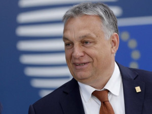 Молете се на всевишния да се появи българският Орбан
 
 