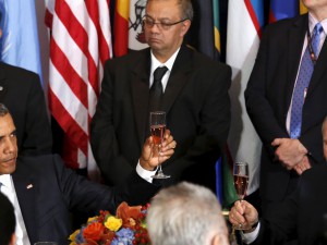 Ето снимките, които казват всичко за отношенията между Путин и Обама 