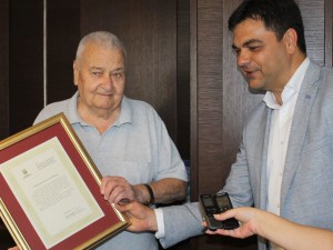 86-годишният д-р Марко Лафчийски спасил 124 малчугани
