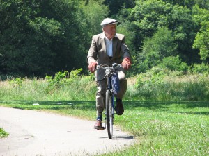 Дуел! 60-годишен открадна колелото на 80-годишен