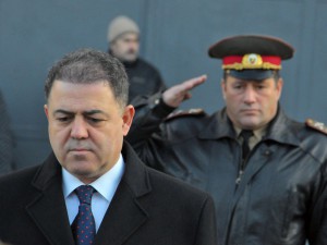 Министър Ненчев готов да хариже небето над България

