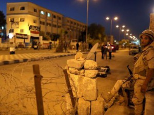 Две бомби гръмнаха пред хотел в Синай, има жертви
 