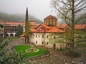 Съкровища на 10 века пази Бачковският манастир