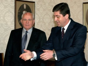 Г-н Първанов, вие сте Горбачов за БСП!