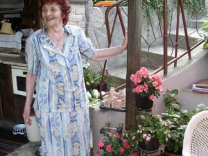  Жени Кандиларова на 91 г.: Съседи подпалиха жилището ми, всичко изгоря