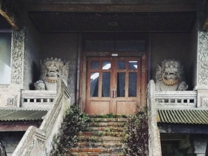 Призраци обитават луксозен хотел в Бали