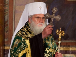 Патриарх Неофит: Нека Бог да ни дава топло сърце!