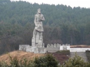 Мемориалът на Христо Ботев в Калофер се разпада