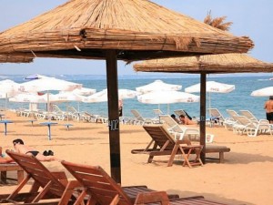 През лятото на 2016-а безплатни чадъри - само на някои плажове