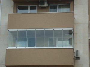 Остъкляваме балкони с разрешение от кмета