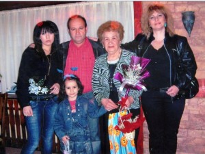 Мара Павлова на 85: Да си дъщеря на свещеник е голям товар на плещите