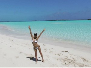 Анна Курникова показа разкошно тяло на Бахамите