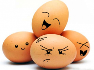 Как да запазим яйцата здрави, докато ги варим