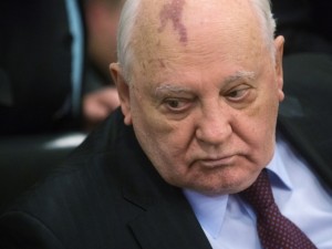 “Сънди Таймс“: Горбачов подкрепя Путин за Крим