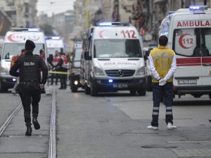 Нови взривове разтърсиха Истанбул