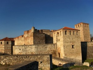 Крепостта "Баба Вида" се руши