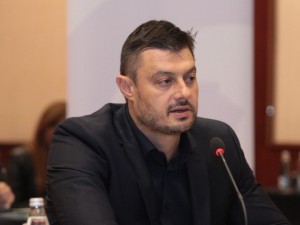 Николай Бареков, евродепутат: Борисов го е гнус от буламача „десни, ченгета и лапачи”