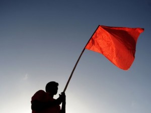 Учени разкриха защо революционерите налитат на червено