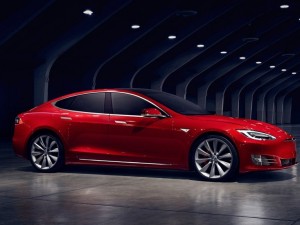 „Тесла” модел S - най-бързият електромобил