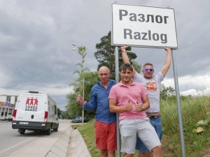 Карамазов и Бахаров лапват 200 бона от турне
 