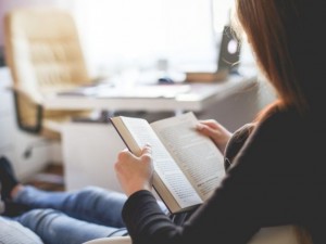 Хората, които четат книги, живеят по-дълго