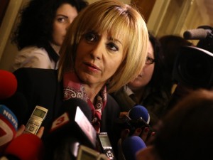 Топ експерти: Мая Манолова веднага да подаде оставка като омбудсман! Грубо погази законите!
