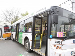 Автобус 72 се гаври с жителите на „Редута”