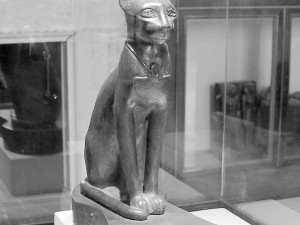 Египетска богиня-котка погребана в Странджа?
