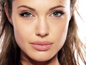 Зелената диета на Анджелина Джоли
 