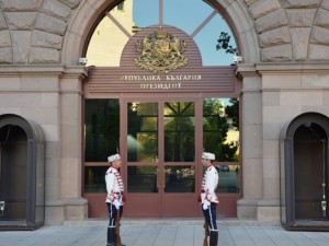 Новият президент на България с феноменална заплата!