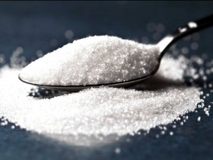 Колко захар на ден се полага на малките деца