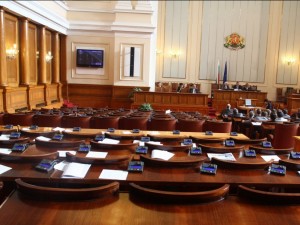 420 000 лв. спести държавата от липсата на парламент
 