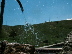 Ужас! Радиоактивна вода трови половин България
 