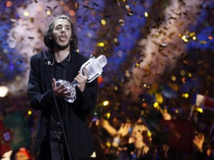 Победителят в Евровизия с порок на сърцето
 