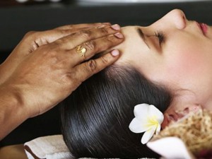 Древен китайски масаж лекува главоболие без медикаменти