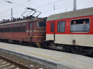 Дървеници пият кръв във влака Бургас-София
