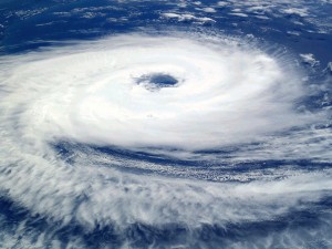 19 урагана ни връхлитат до края на октомври