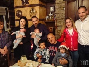 Борисов остава в София за Нова година