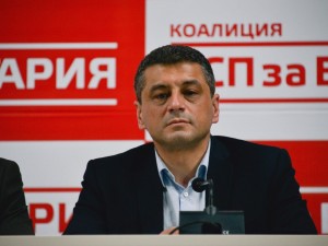 Красимир Янков, депутат от БСП: Изчервявам се, като ме наричат секссимвол
 