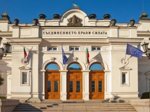 40 хил. лв. за сервиз на асансьорите в парламента