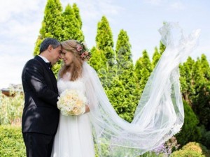 Деси Банова ражда до дни, драма с името на бебето