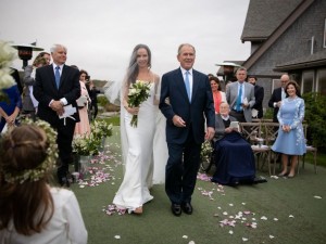 Буш омъжи дъщеря си 