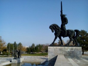 Вандали оскверниха паметника на Аспарух 